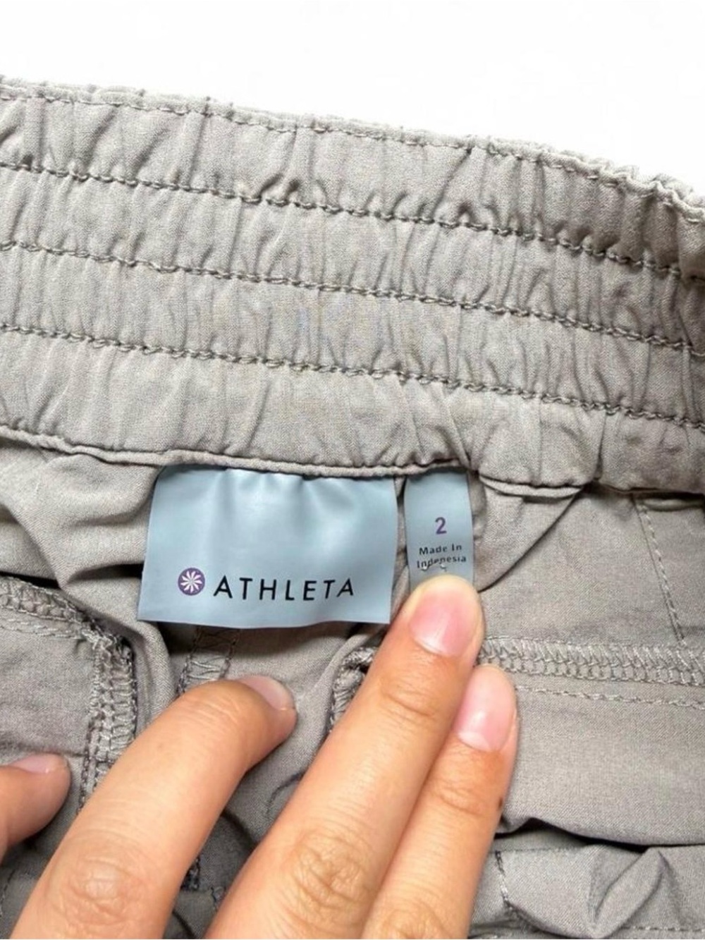 Athleta Women's Straight Leg Cargo Pants in Light Beige - Picture 2 of 3